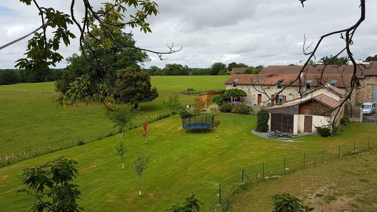 La Thibaudiere Tilleul Bed & Breakfast Chalus Exterior photo